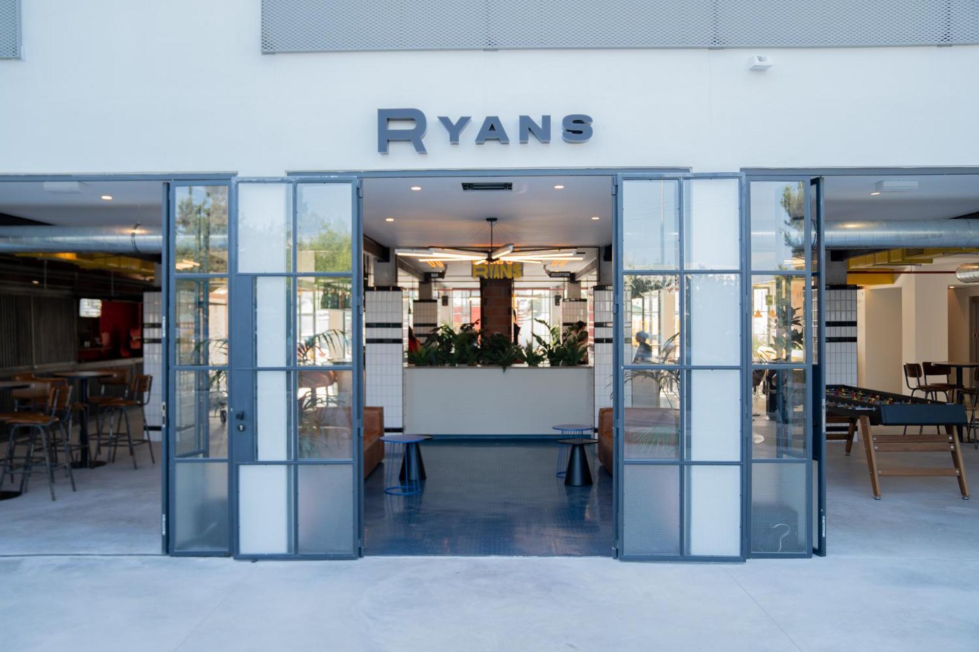 Ryans Lolas - Adults Only Sant Antoni de Portmany Exterior foto